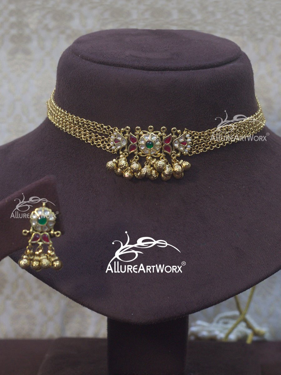Traditional Choker